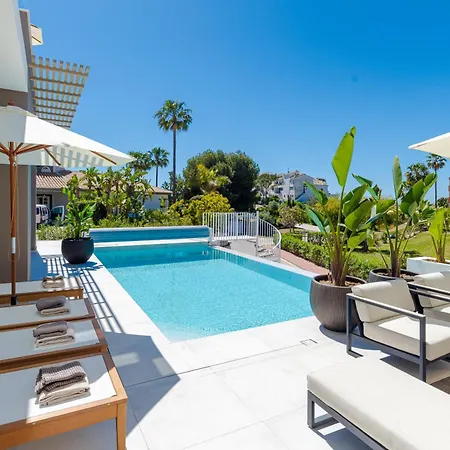Modern With Heated Pool, Gym & Cinema * Marbella